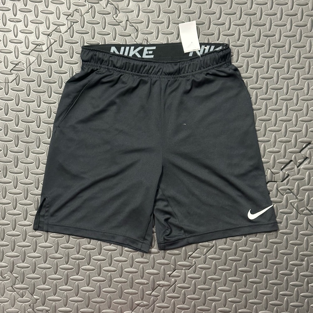 Nike Dri-Fit Workout Sports Fitness Men’s Small Shorts